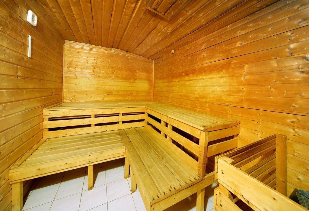 Palace Club Spindleruv Mlyn Exterior foto